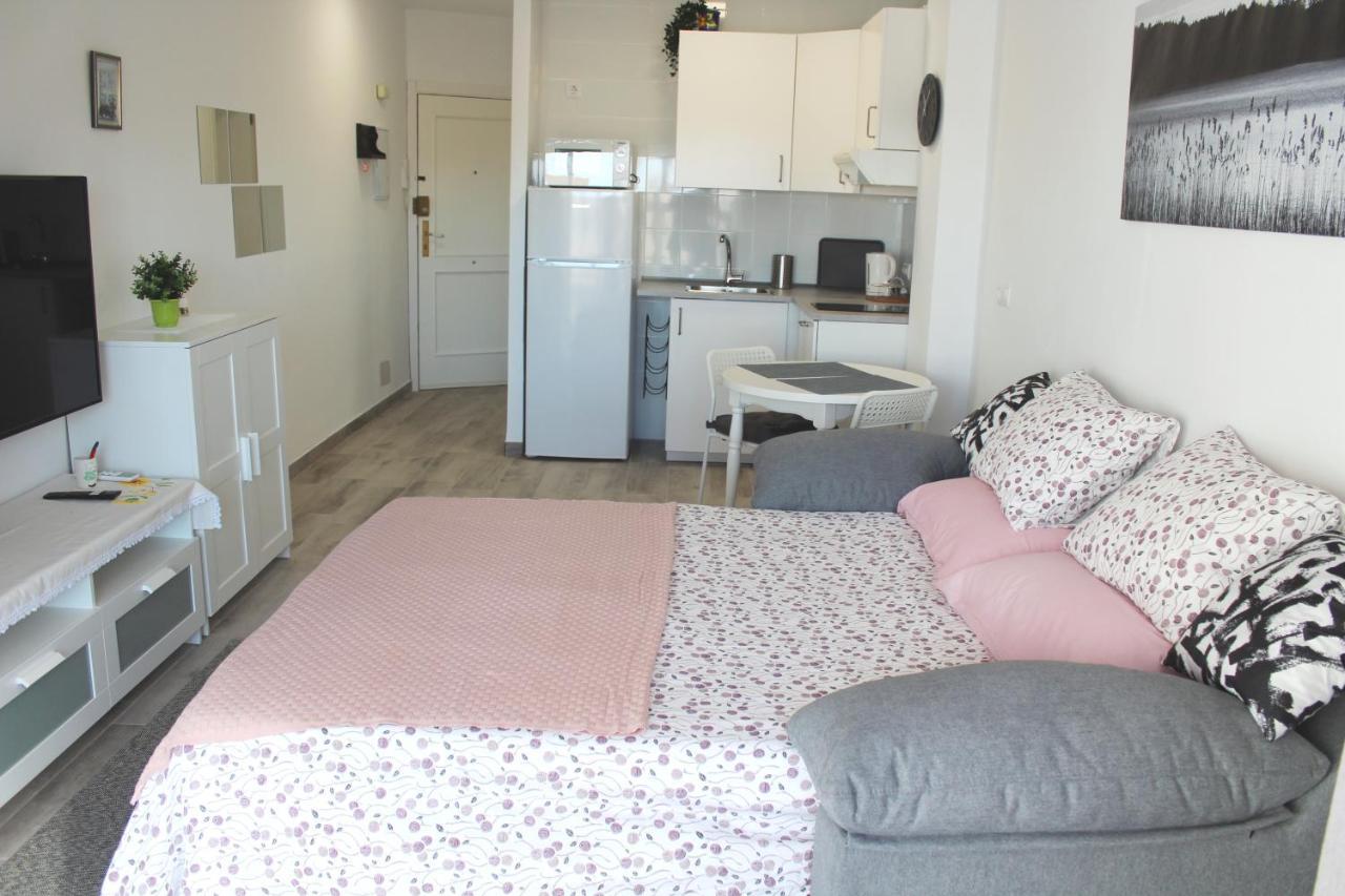 Charming Studio Nerja With Pool Dış mekan fotoğraf